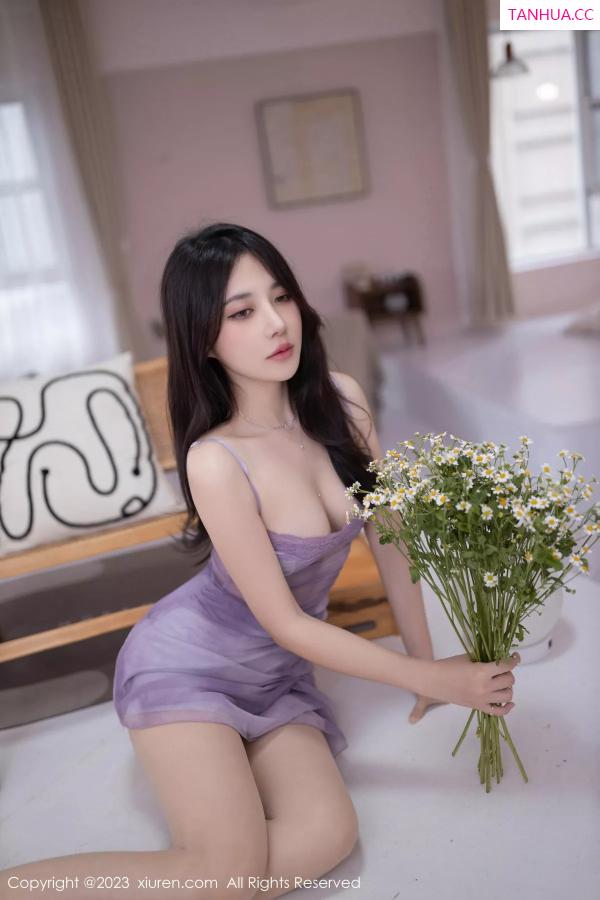 鱼子酱fish  [XiuRen]高清写真图 2023.12.08 No.7786 鱼子酱Fish 美腿妩媚第2张图片